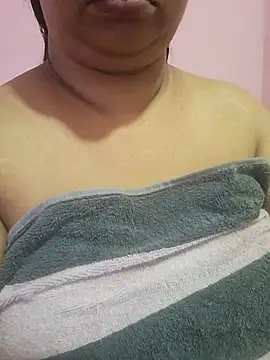 Snapshot of Ravina_patil1 chatting on June 2026 04:08:02 AM Ravina patil1 online show from June 2026 04:08:02 AM