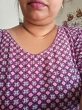 Snapshot of Ravina_patil1 chatting on June 2026 07:13:02 AM Ravina patil1 online show from June 2026 07:13:02 AM