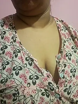 Ravina patil1 online show from May 2026 02:45:01 PM