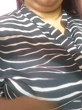 Snapshot of Ravina_patil1 chatting on July 2026 12:56:01 PM Ravina patil1 online show from July 2026 12:56:01 PM