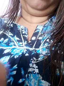 Snapshot of Ravina_patil1 chatting on July 2026 05:58:01 AM Ravina patil1 online show from July 2026 05:58:01 AM
