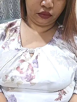 Snapshot of Ravina_patil1 chatting on April 2026 08:13:01 PM Ravina patil1 online show from April 2026 08:13:01 PM