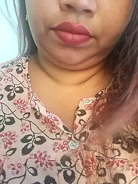 Snapshot of Ravina_patil1 chatting on March 2026 09:46:02 AM Ravina patil1 online show from March 2026 09:46:02 AM