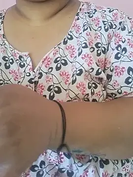 Snapshot of Ravina_patil1 chatting on June 2026 05:56:01 AM Ravina patil1 online show from June 2026 05:56:01 AM