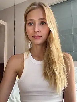 LunaRase online show from February 2026 03:41:01 AM