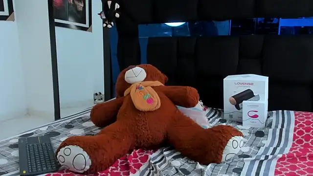 TysonWalkers online show from November 2025 01:44:02 PM