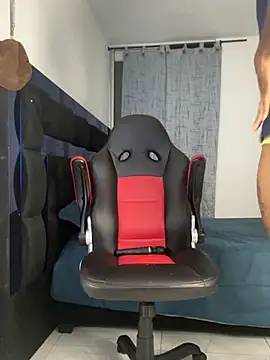 Snapshot of TysonWalkers chatting on February 2026 11:46:02 PM TysonWalkers online show from February 2026 11:46:02 PM