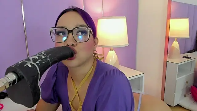Snapshot of SophyRuiz_ chatting on October 2025 11:55:02 AM SophyRuiz online show from October 2025 11:55:02 AM