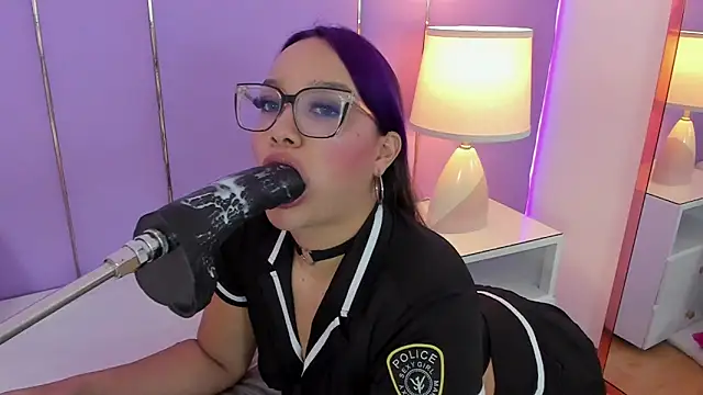 SophyRuiz  online show from November 2025 12:05:02 PM