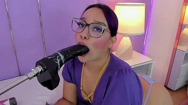 SophyRuiz  online show from November 2025 12:05:01 PM