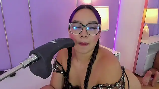 SophyRuiz  online show from November 2025 12:08:02 PM