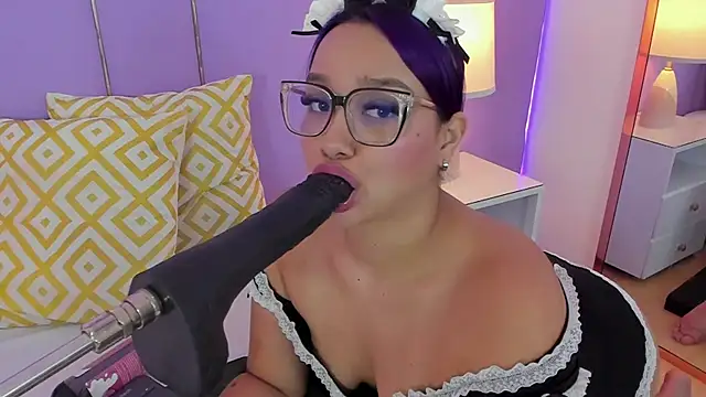 SophyRuiz  online show from April 2026 11:49:02 AM