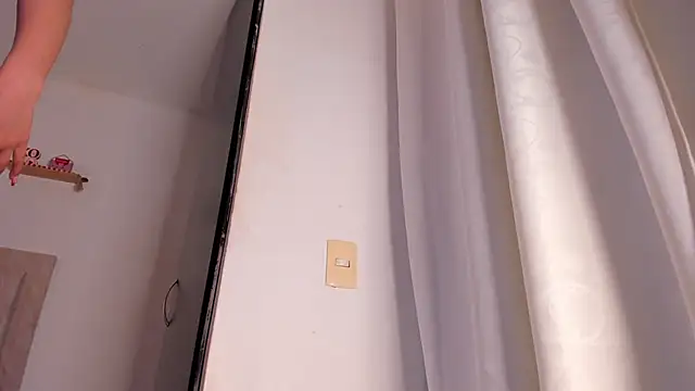 Snapshot of Avaline_Blancx chatting on March 2025 01:37:01 AM Avaline Blancx online show from March 2025 01:37:01 AM