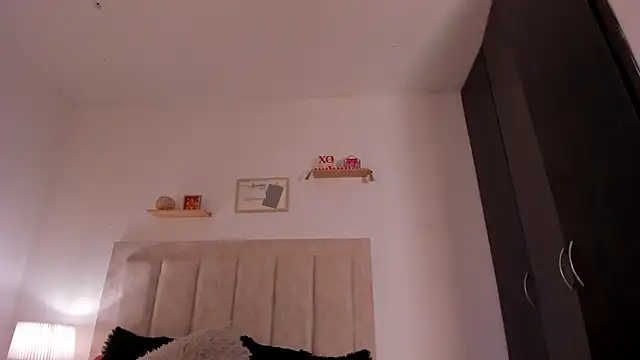 Snapshot of Avaline_Blancx chatting on March 2025 01:21:02 AM Avaline Blancx online show from March 2025 01:21:02 AM