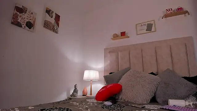 Snapshot of Avaline_Blancx chatting on February 2025 04:24:01 AM Avaline Blancx online show from February 2025 04:24:01 AM