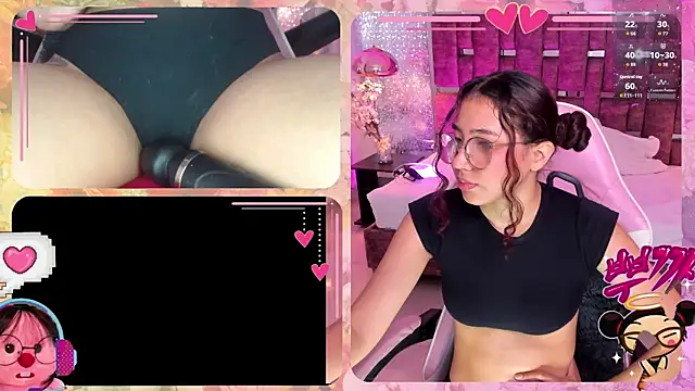 Snapshot of RossieGamer chatting on April 2026 02:51:01 PM RossieGamer online show from April 2026 02:51:01 PM