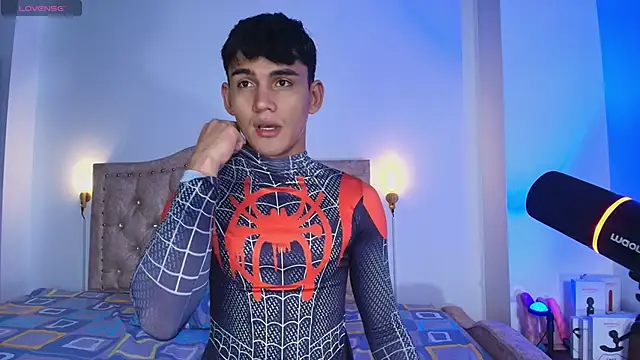 EstebanPerez  online show from September 2025 01:48:01 PM