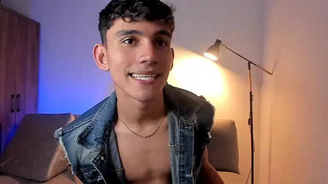 EstebanPerez  online show from February 2025 10:27:01 PM