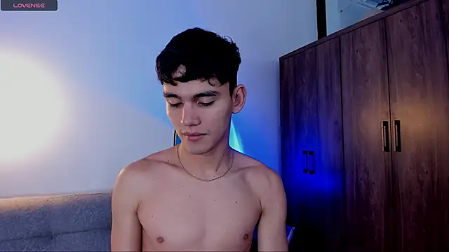 EstebanPerez  online show from February 2025 01:10:02 PM