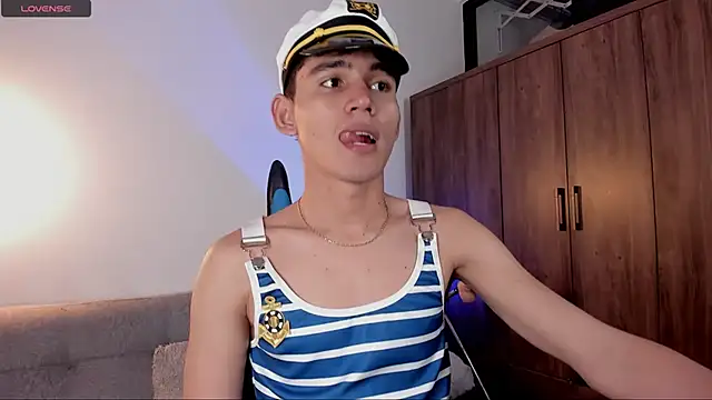 EstebanPerez  online show from February 2025 10:47:02 PM