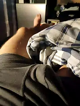 Snapshot of heszkewmeszke36 chatting on October 2025 07:18:01 AM heszkewmeszke36 online show from October 2025 07:18:01 AM