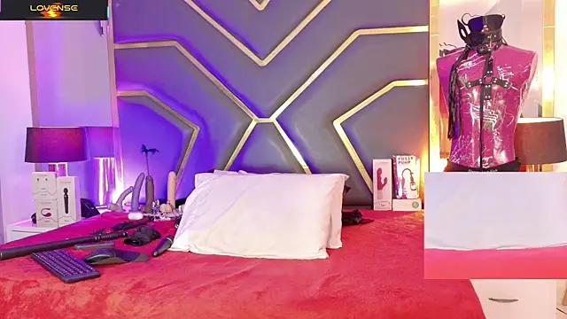 Scarlettt Ass online show from April 2026 12:39:01 PM