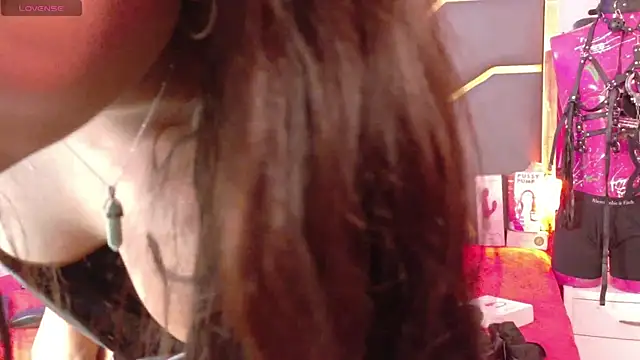 Scarlettt Ass online show from June 2026 12:00:01 PM