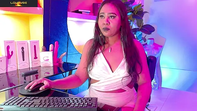 Scarlettt Ass online show from November 2025 12:42:02 PM