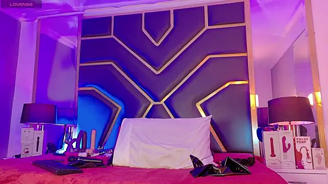 Scarlettt Ass online show from November 2025 12:09:01 PM