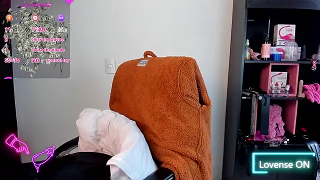 sara goodgirl13 online show from April 2026 05:47:01 PM