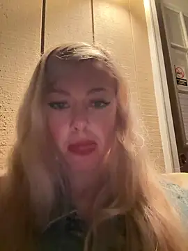 Snapshot of propertyofdaddy chatting on October 2025 12:12:01 AM propertyofdaddy online show from October 2025 12:12:01 AM