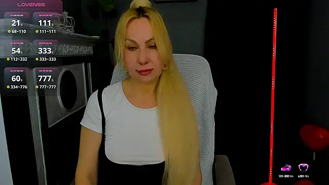 Snapshot of Anny_Jey_ chatting on February 2025 06:26:02 PM Anny Jey online show from February 2025 06:26:02 PM