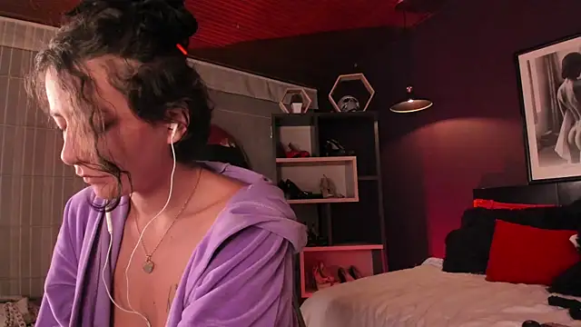 Moony 14 online show from April 2026 12:16:02 AM