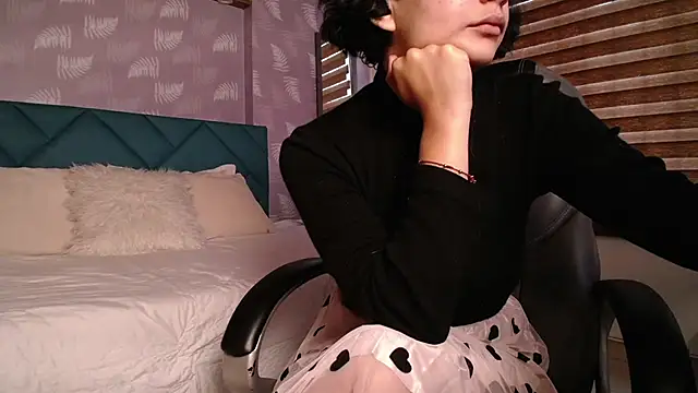 Moony 14 online show from March 2025 12:55:01 PM