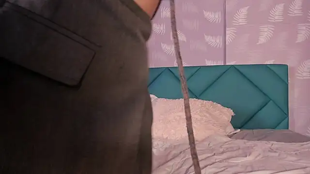 Moony 14 online show from November 2025 01:16:02 PM