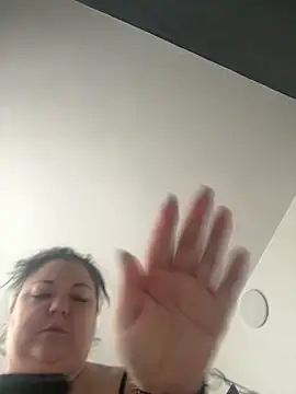 MikyVesela online show from February 2026 09:00:02 AM