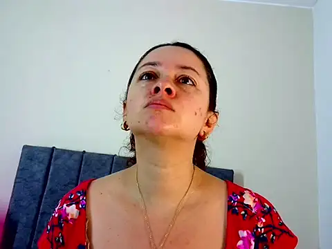 Snapshot of ArtesanaMK chatting on October 2025 11:23:01 AM ArtesanaMK online show from October 2025 11:23:01 AM