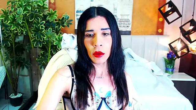 Snapshot of SaraSofia44 chatting on June 2026 04:40:01 PM SaraSofia44 online show from June 2026 04:40:01 PM