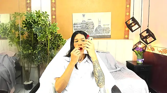 SaraSofia44 online show from April 2026 08:56:01 PM