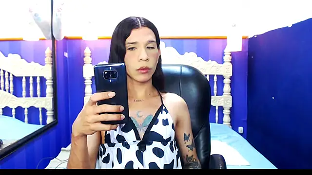 Snapshot of SaraSofia44 chatting on October 2025 01:42:02 AM SaraSofia44 online show from October 2025 01:42:02 AM
