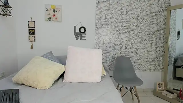 Canhela1 online show from January 2026 02:15:02 AM