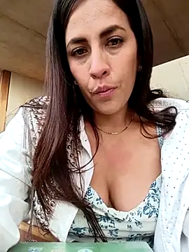 Lena-32 online show from December 2025 08:35:02 PM