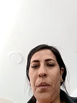 Lena-32 online show from December 2025 07:08:02 PM