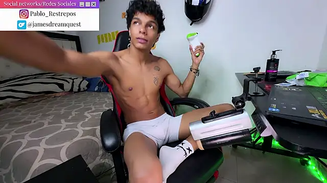Snapshot of james_dreams_ chatting on March 2026 02:11:01 AM james dreams online show from March 2026 02:11:01 AM