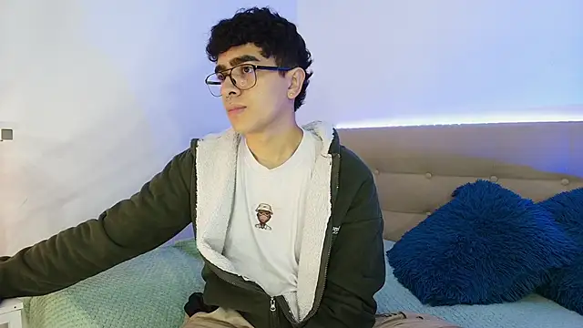  nickconnor01 online show from November 2025 08:09:01 PM