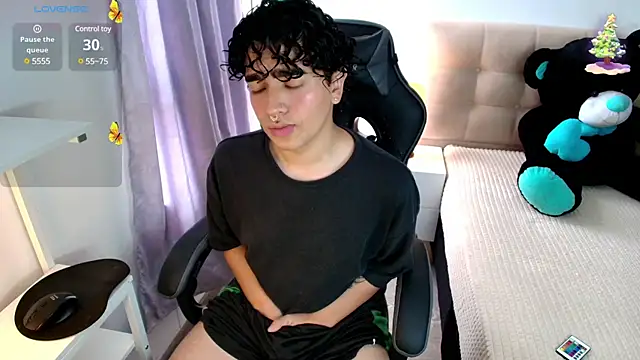  nickconnor01 online show from December 2024 08:17:01 PM