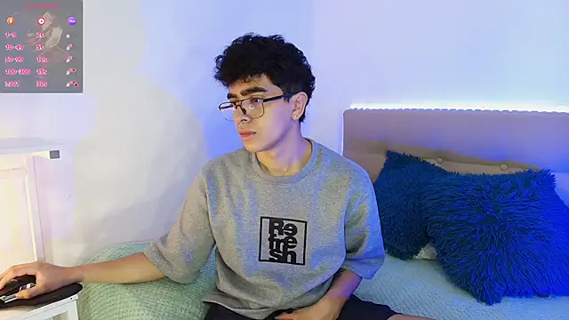  nickconnor01 online show from November 2025 08:20:01 PM