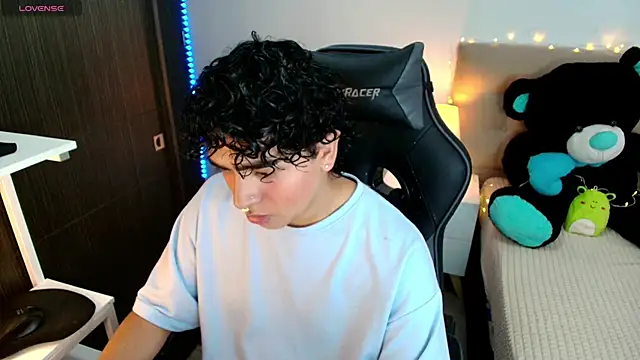  nickconnor01 online show from December 2024 09:17:01 PM