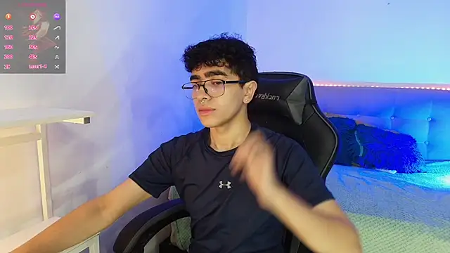  nickconnor01 online show from December 2025 05:12:01 PM