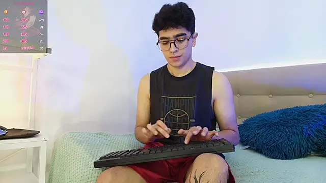  nickconnor01 online show from November 2025 11:48:02 PM